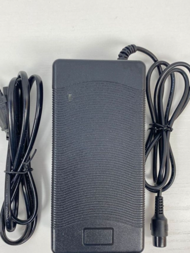 Зарядное устройство KugooM4/M4Pro/M5 48V(54.6V)  2A  код 0285 LYM4025 Зарядное устройство KugooM4/M4Pro/M5 48V(54.6V)  2A  код 0285 LYM4025