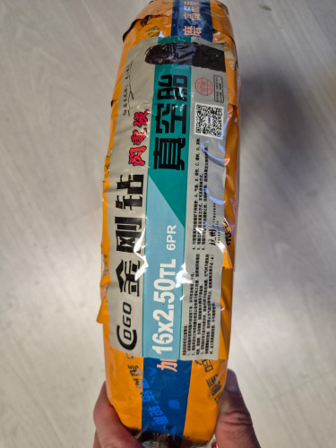 RHt7jfj7cR.jpg